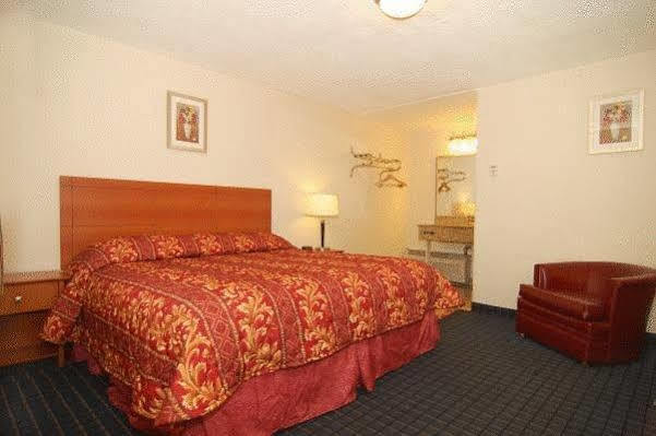 Ardsley Acres Hotel Court Buitenkant foto